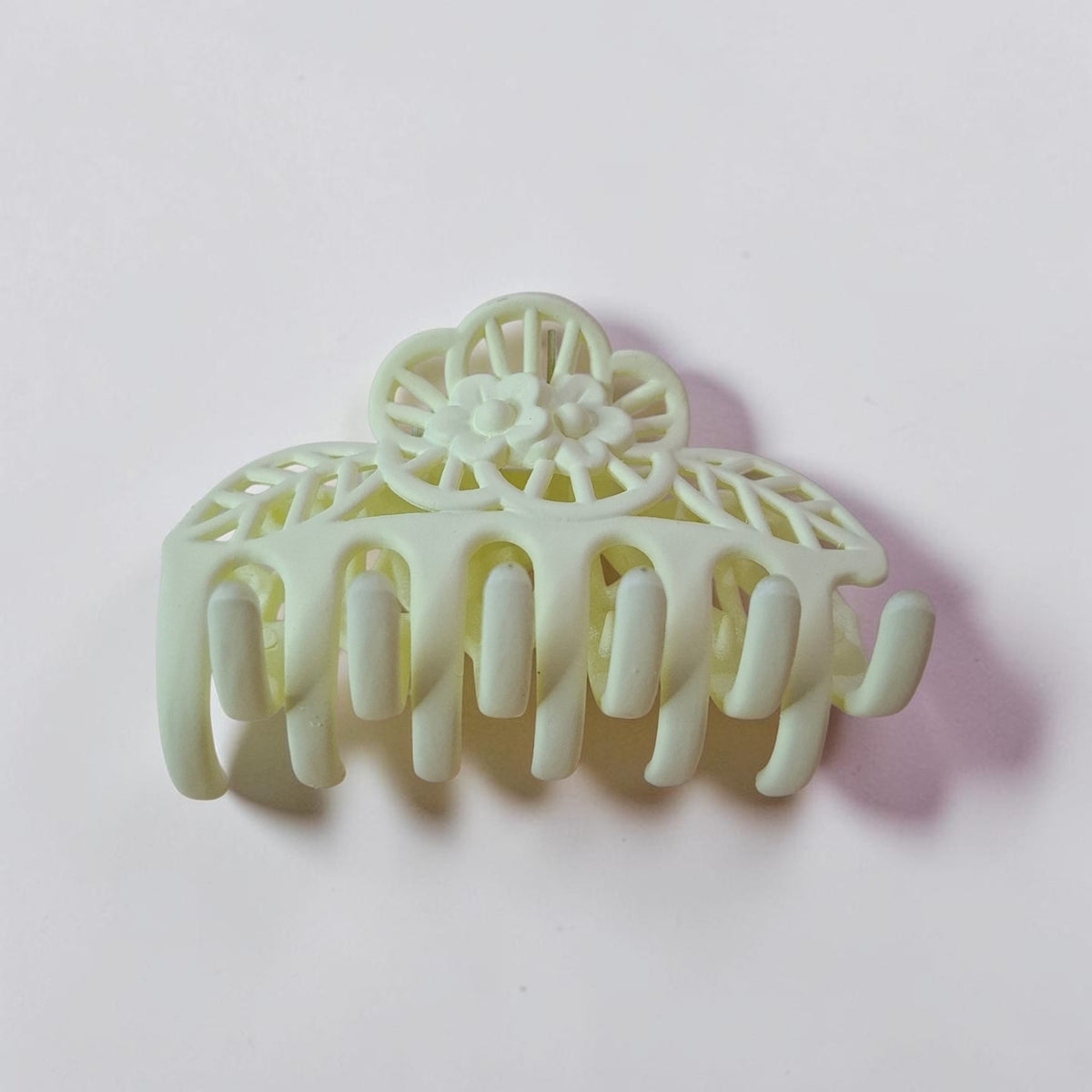 Pinza mediana flor #680